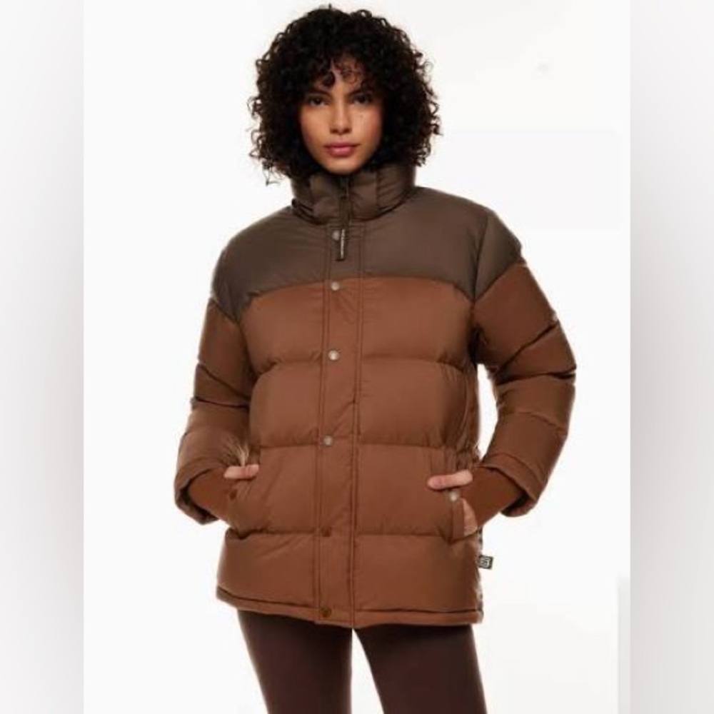 Aritzia Superpuff in Coffee Bean & Cognac